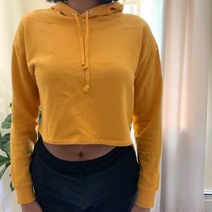 Cropped hoodie